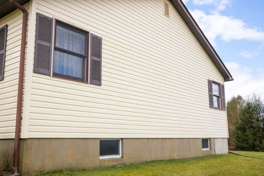 tan composite siding