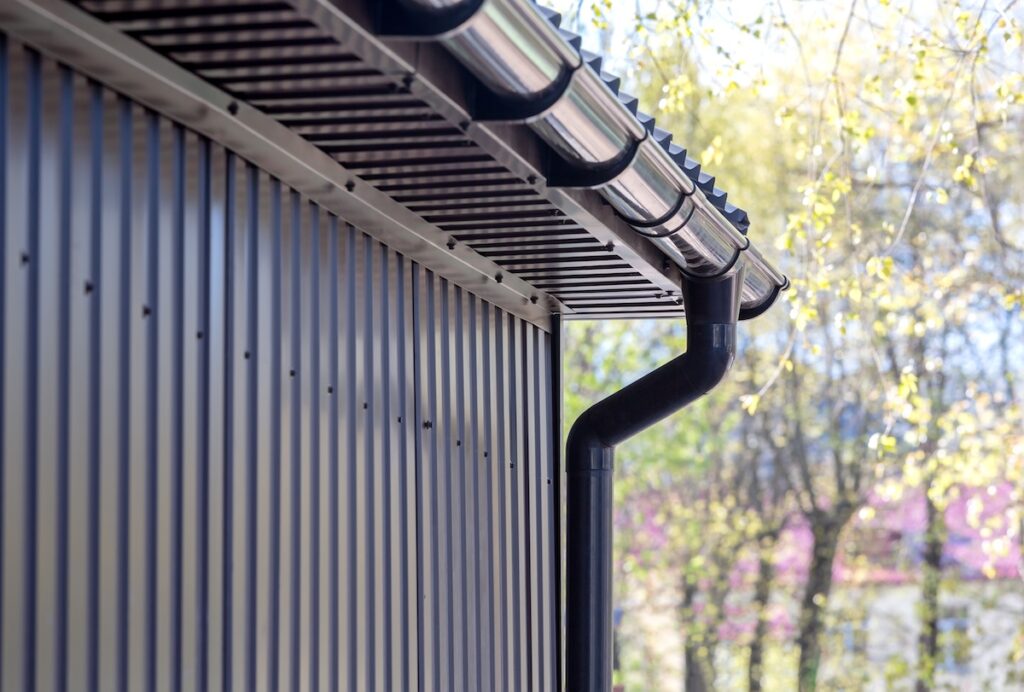 METAL SIDING ON HOUSE